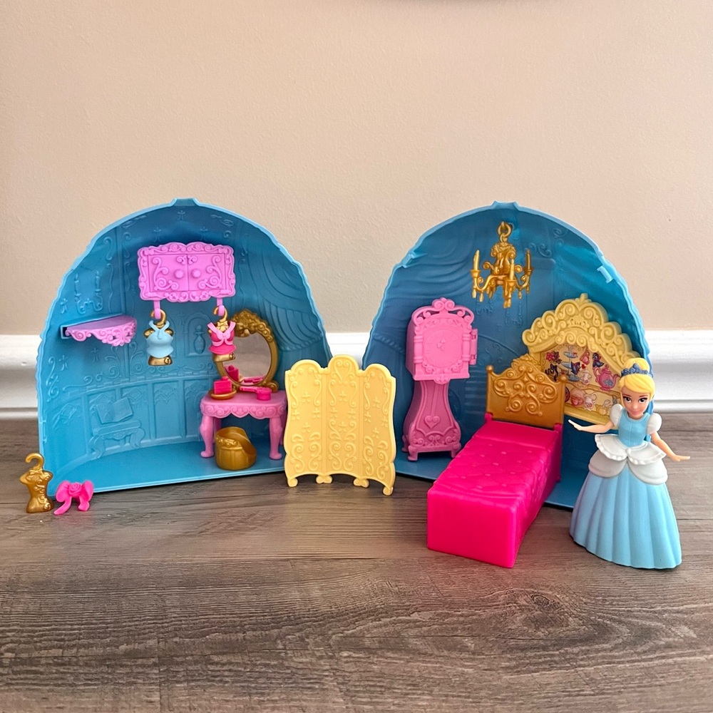 Cinderella Story Skirt Playset